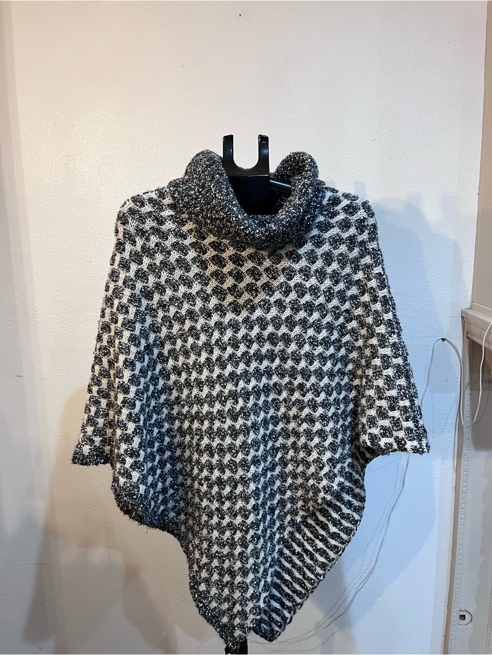 Gio & Gio Made in Italy Chunky Knit Cowl Neck Poncho Sweater Womens